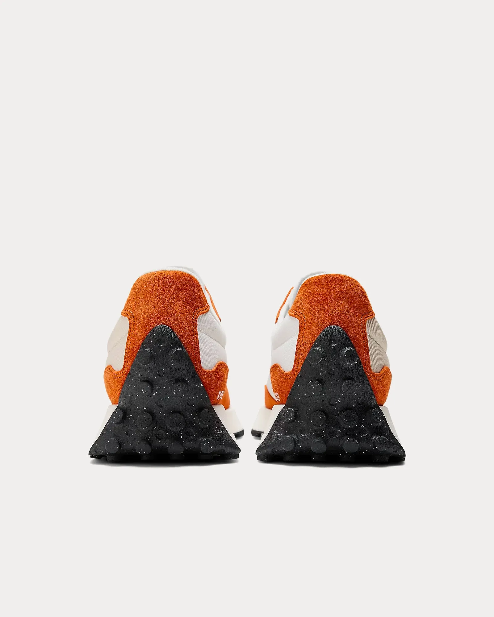 327 Rust Oxide / Timberwolf Low Top Sneakers