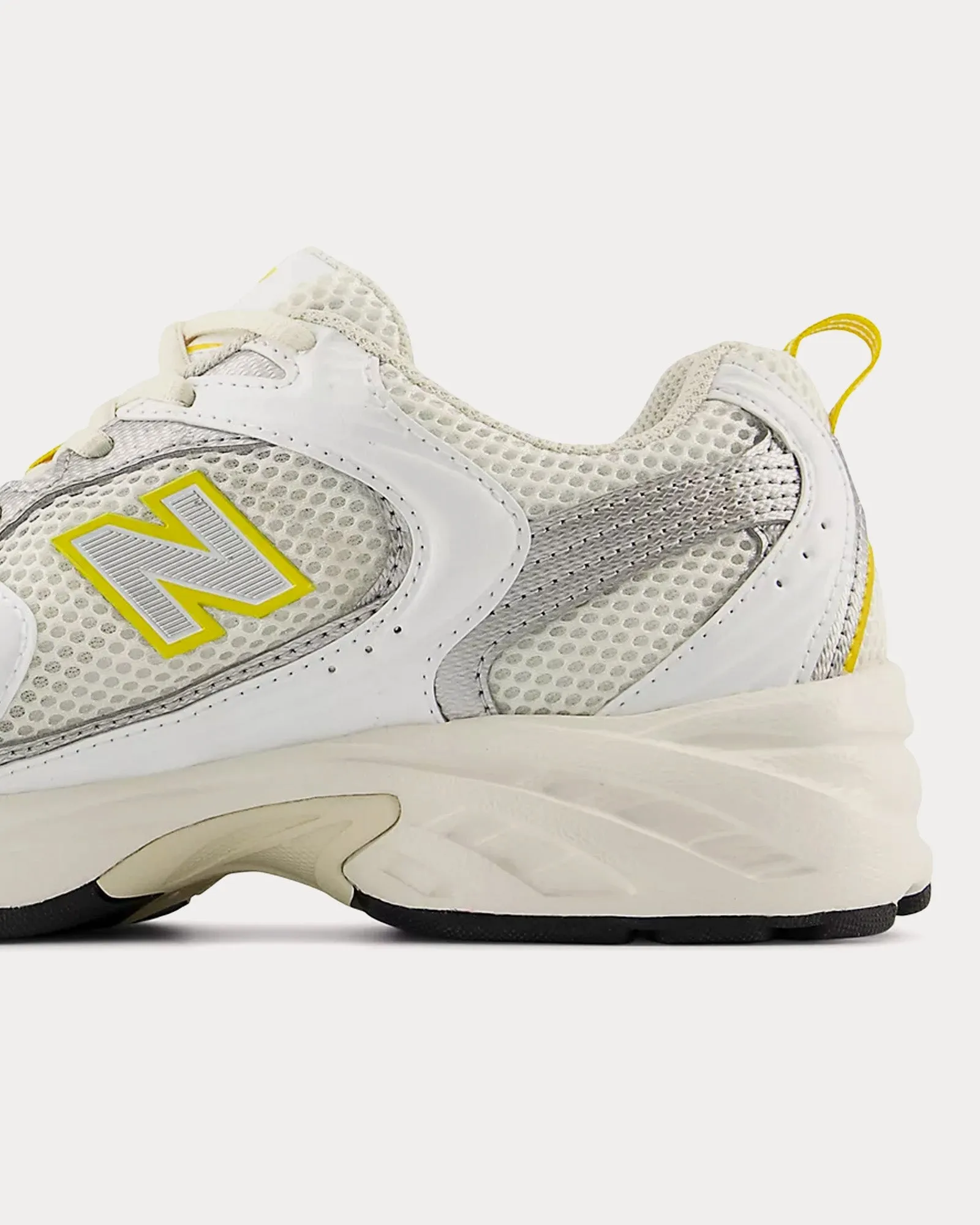 530 Sea Salt / White / Ginger Lemon Low Top Sneakers