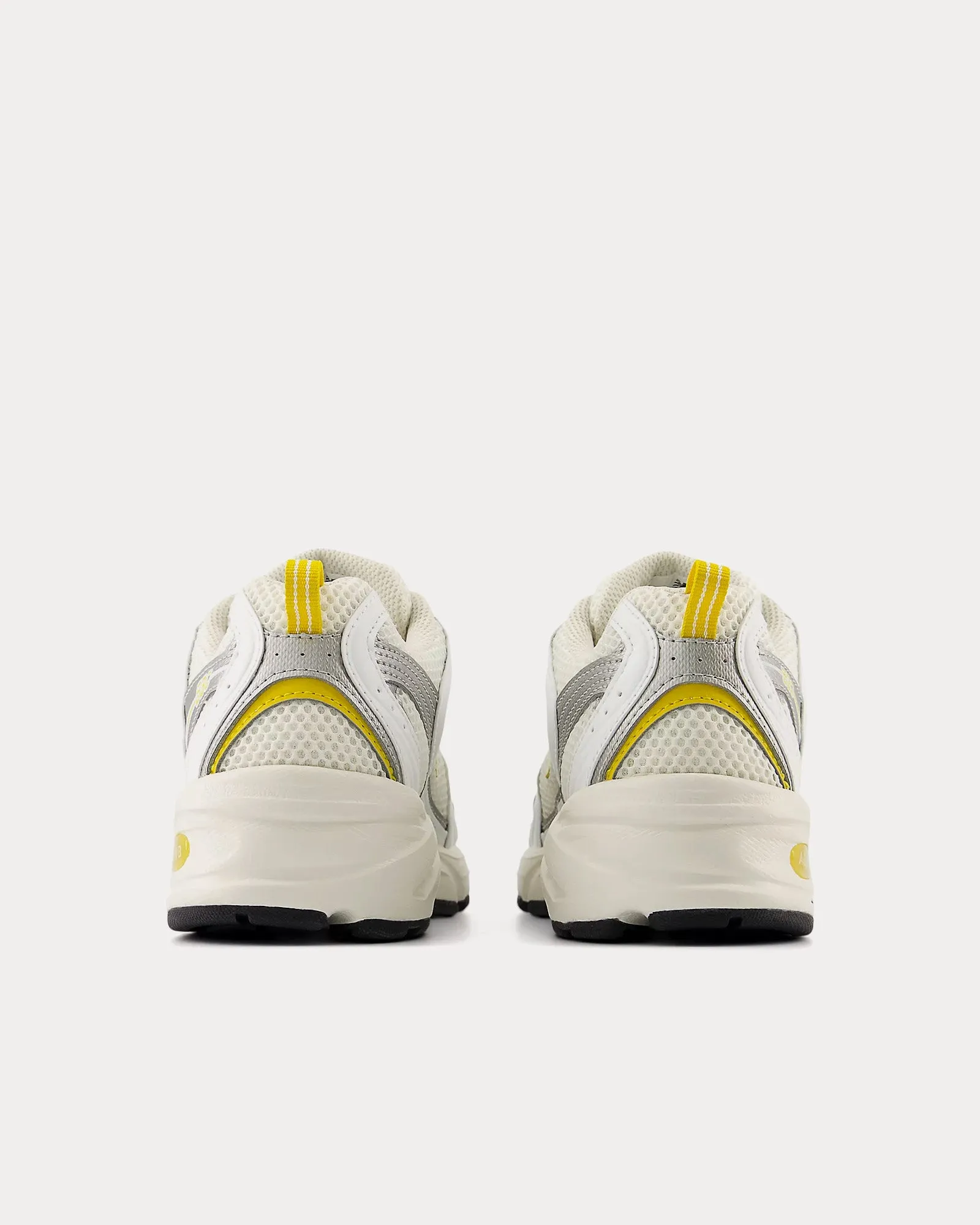 530 Sea Salt / White / Ginger Lemon Low Top Sneakers