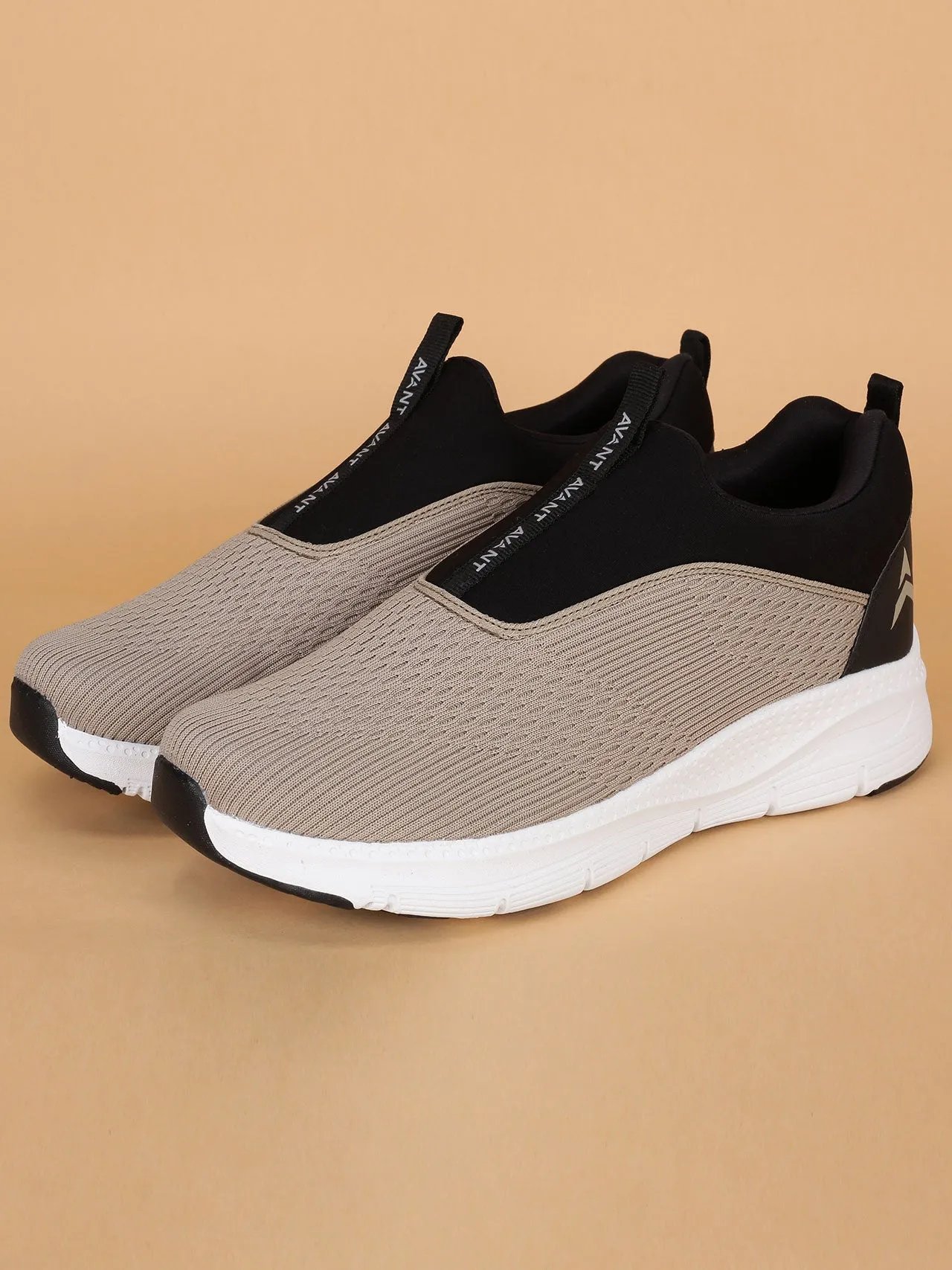 Avant Men's Sigma Slip on Walking Shoes - Tan Brown