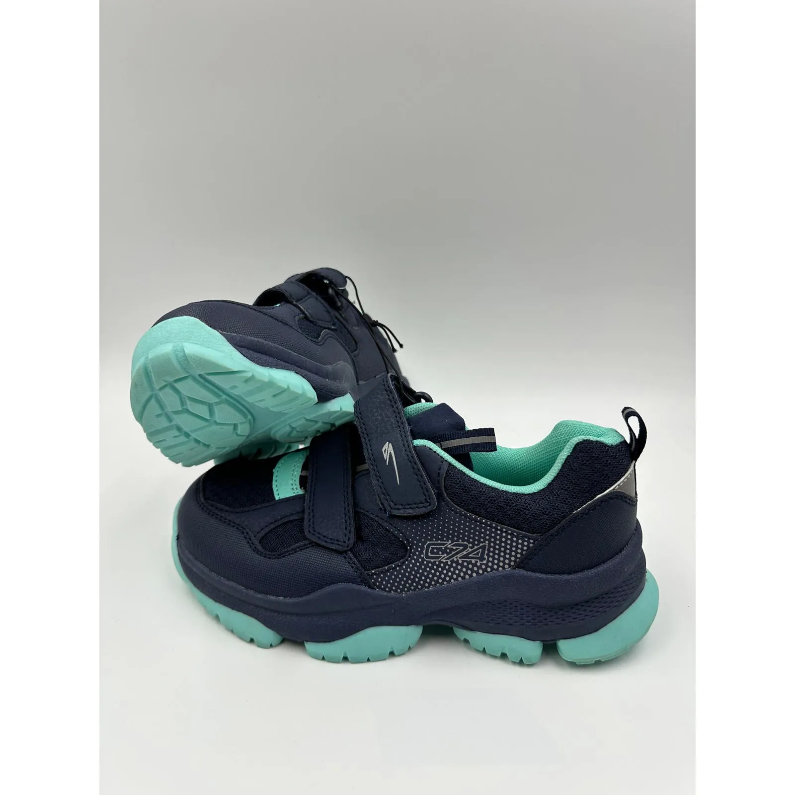 Big Kid Size 3, Blue Sneaker w/ Straps, Light Blue Trim