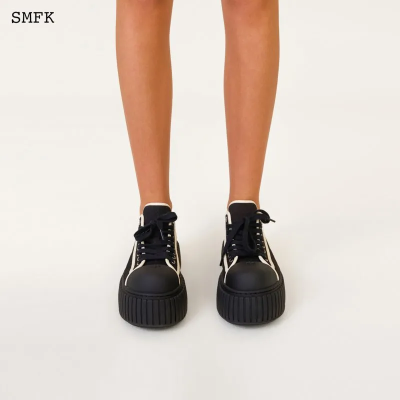 Compass Rove Skater Shoes Black And White