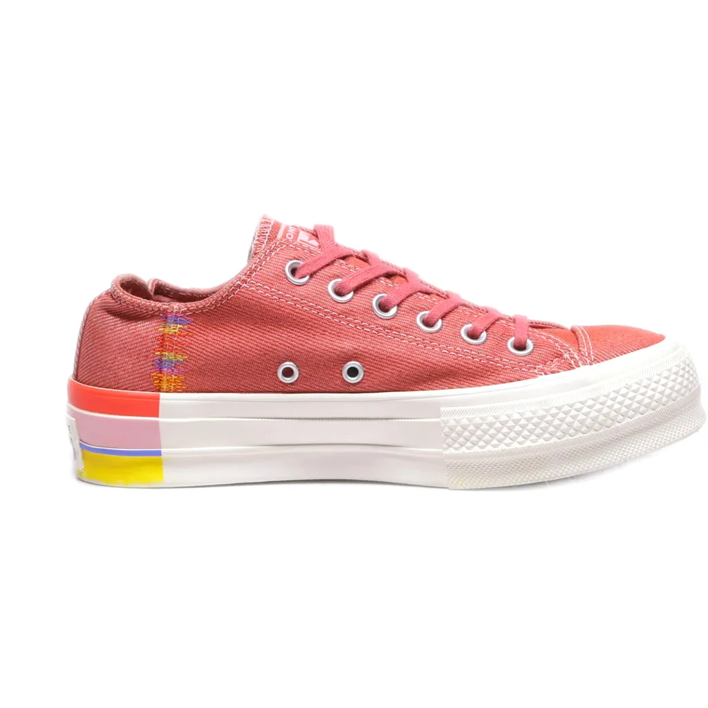 Converse Low-Top Sneakers Fabric Red Colour For Women