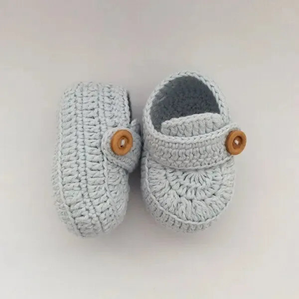 Crochet Baby Booties Light Blue