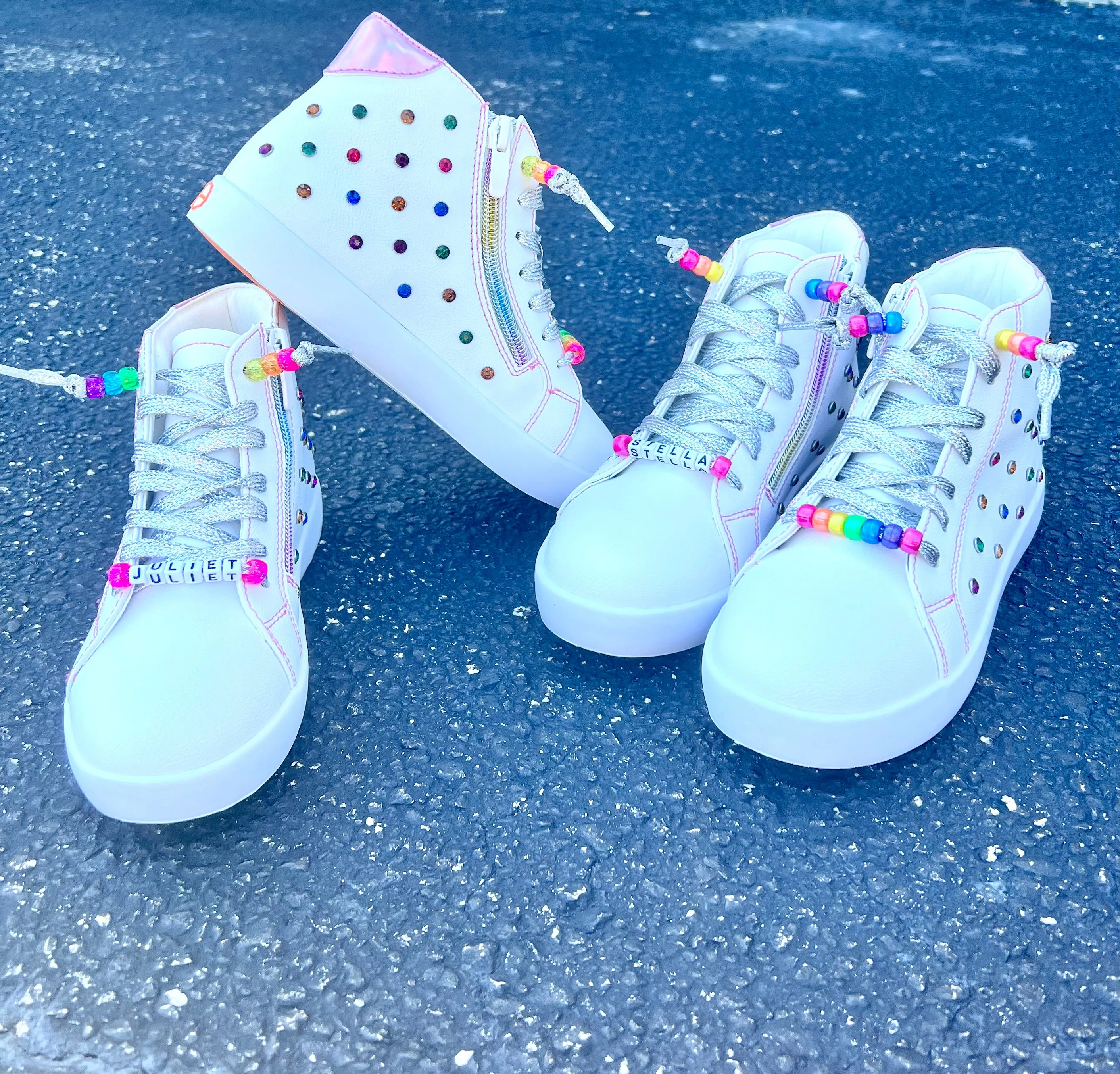 CUSTOMIZE YOUR KICKS