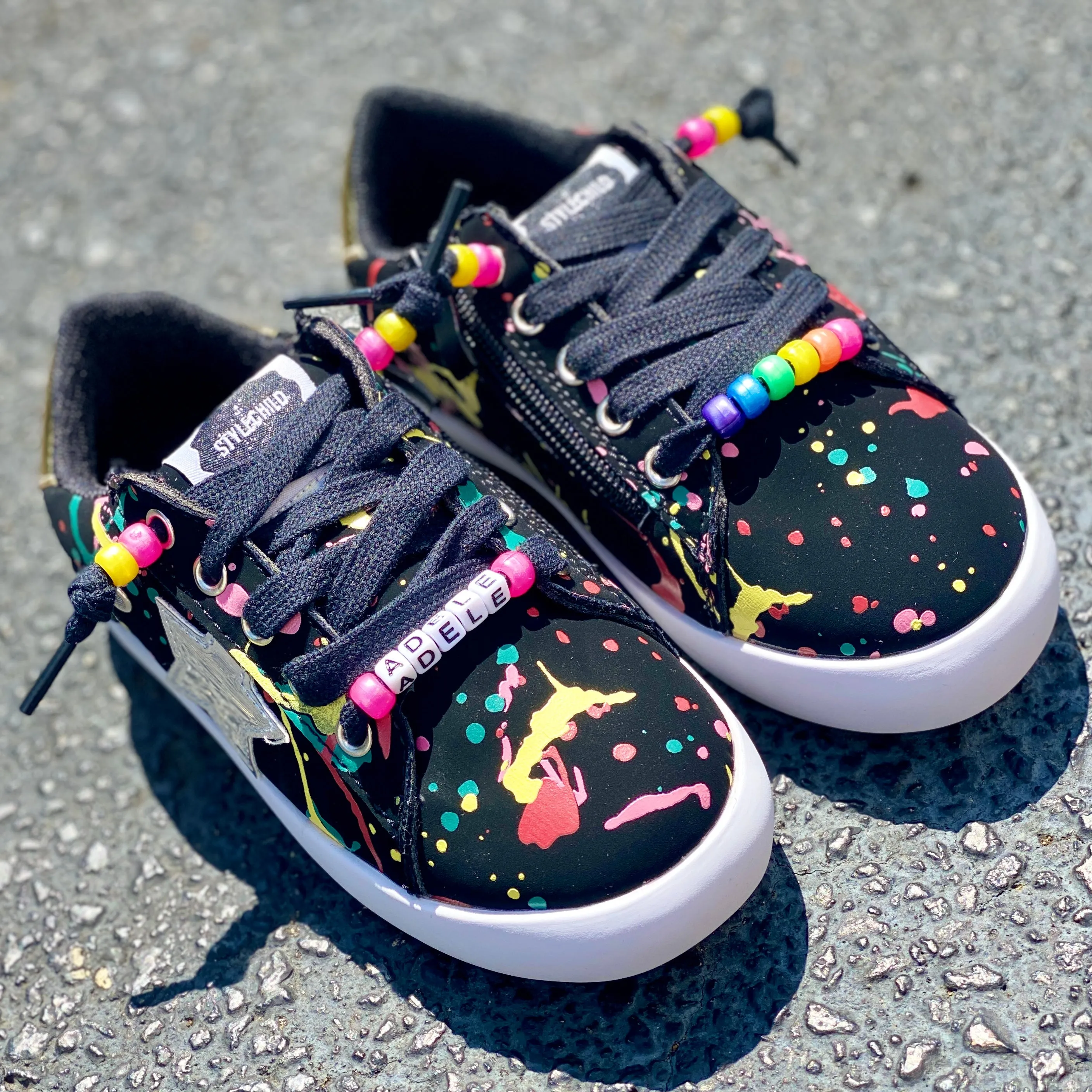 CUSTOMIZE YOUR KICKS