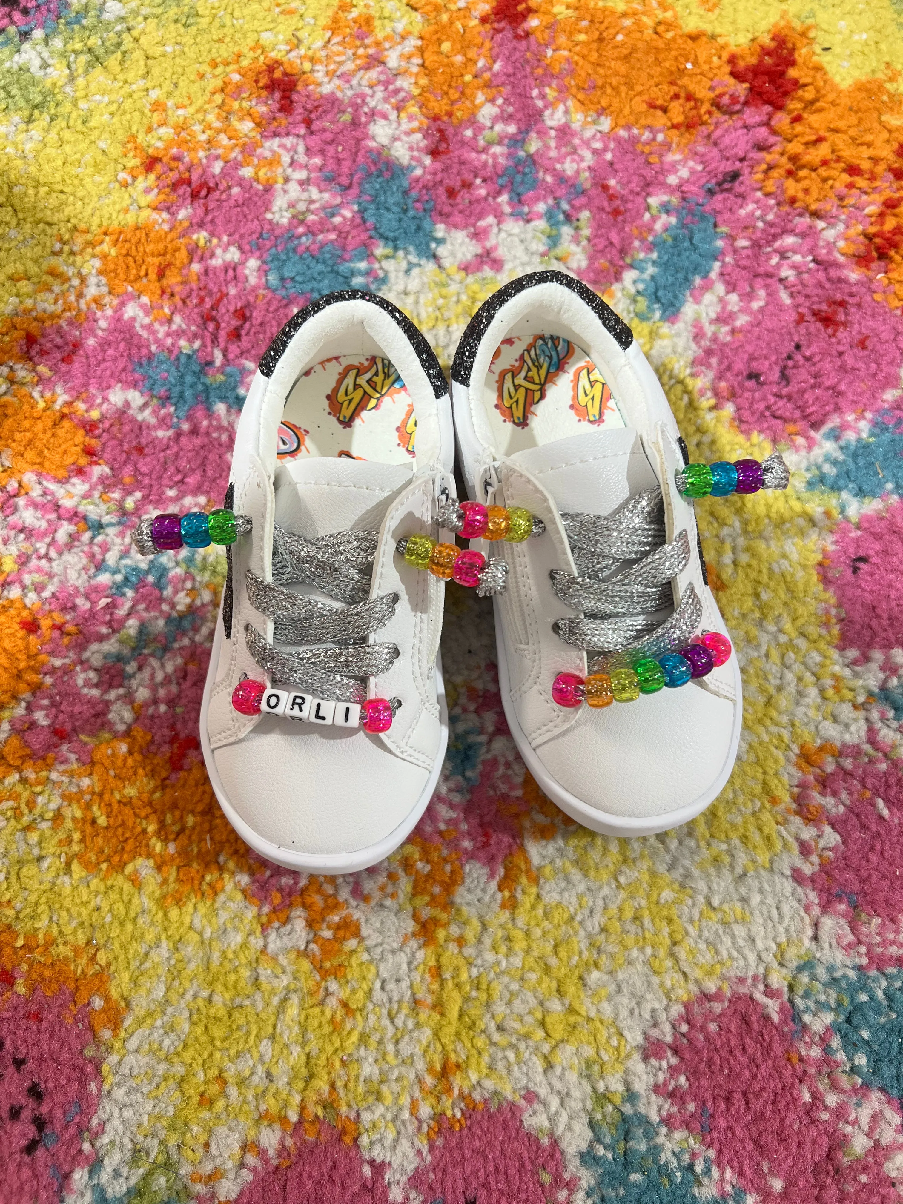 CUSTOMIZE YOUR KICKS