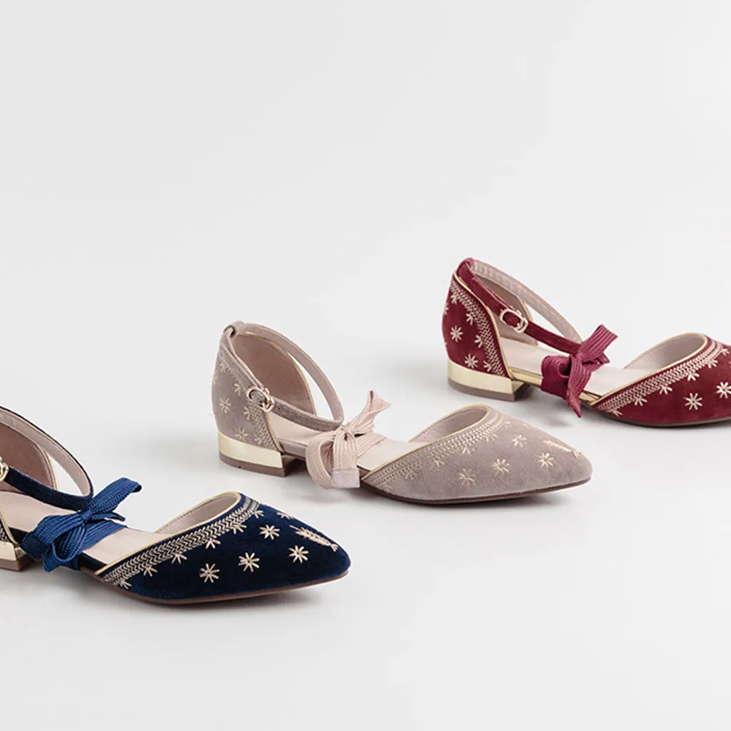 Embroidered Low-Heeled Pointed Toe Strap Chic Shoes