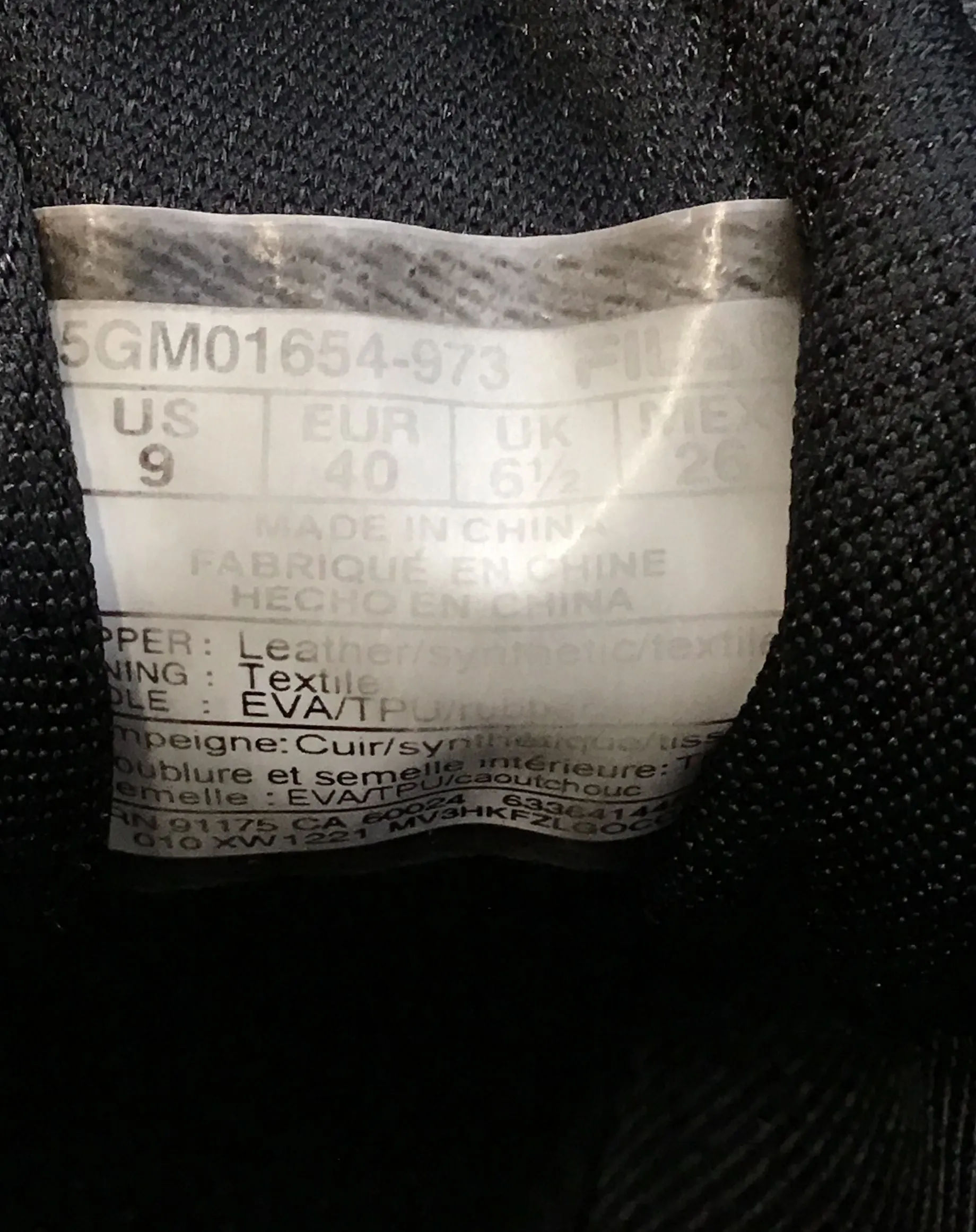 Fila Women's Black Sonic Fuel Re-Energized Pink Athletic Shoes - Size 9