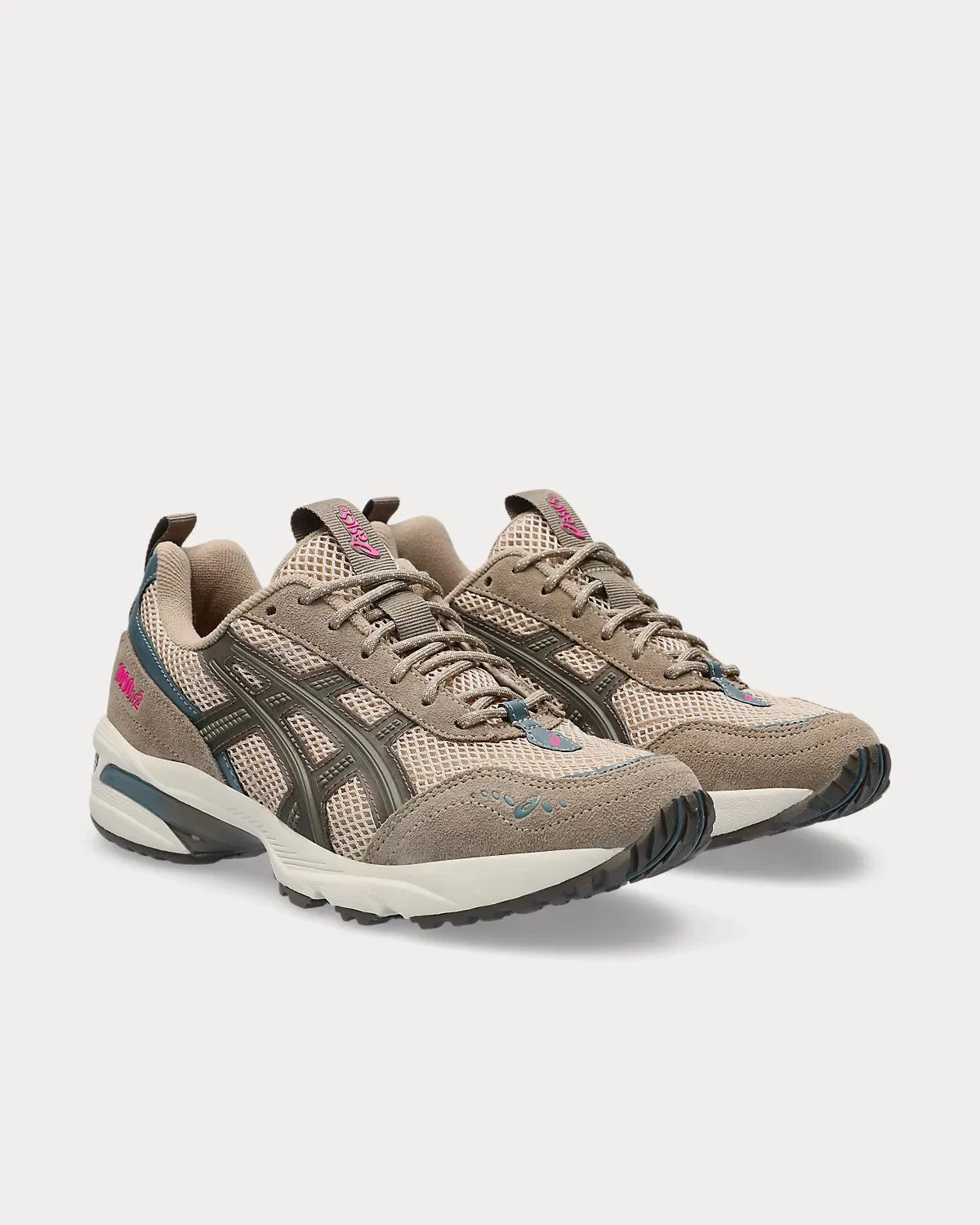 Gel-1090v2 Simply Taupe / Dark Taupe Low Top Sneakers