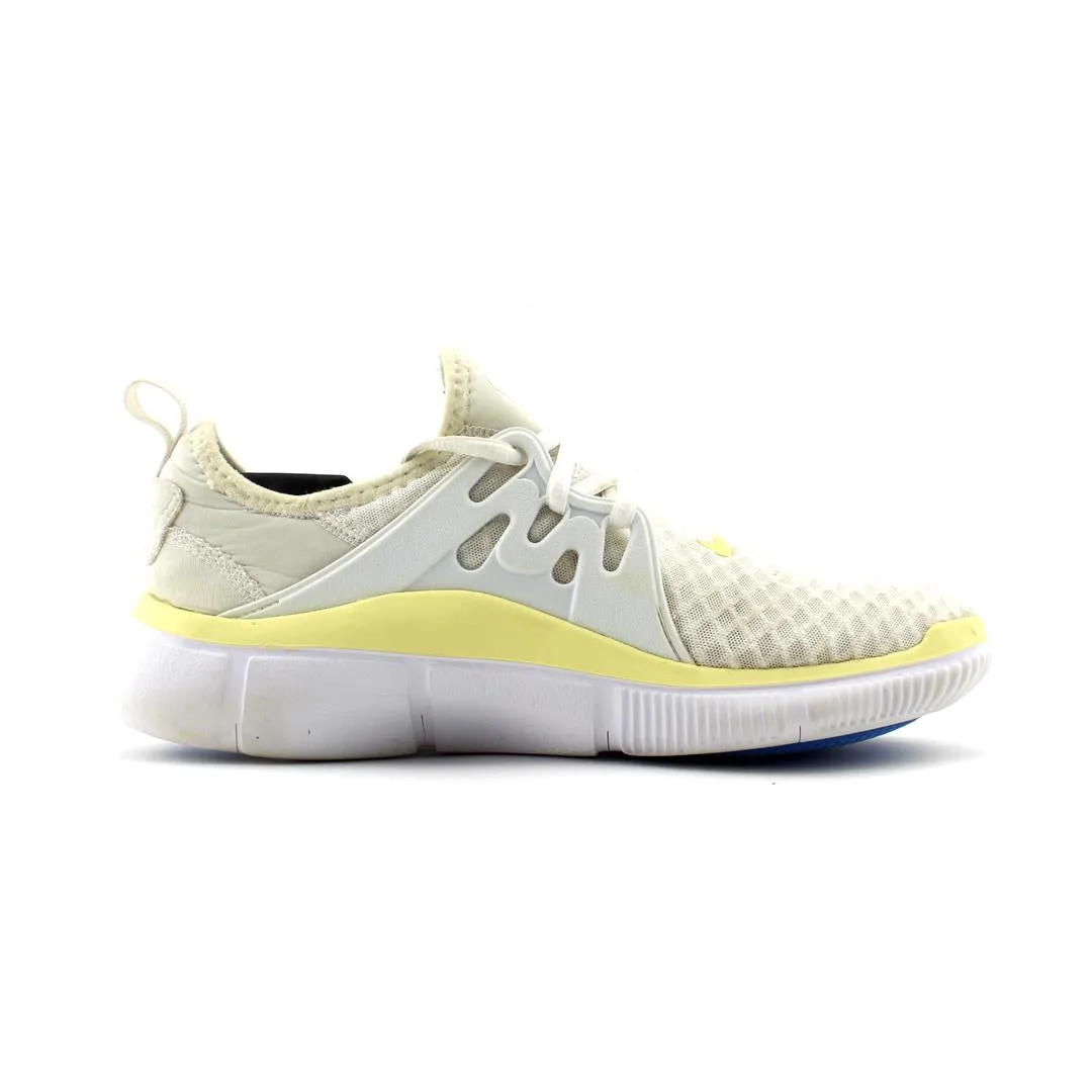 NIKE  ACALME