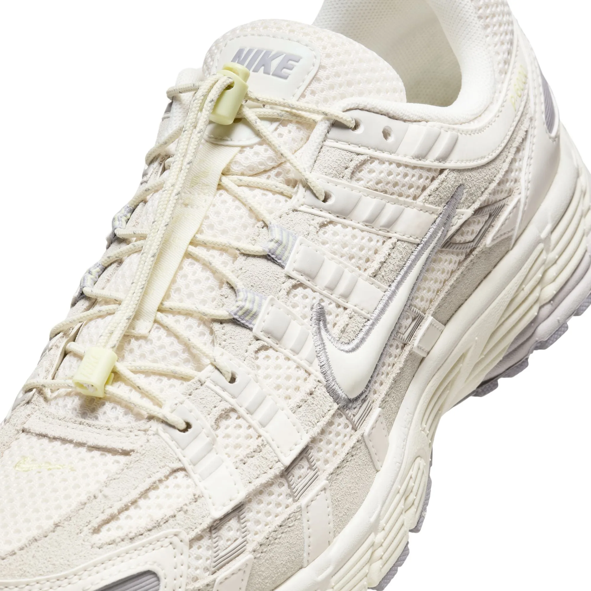 Nike - W P-6000