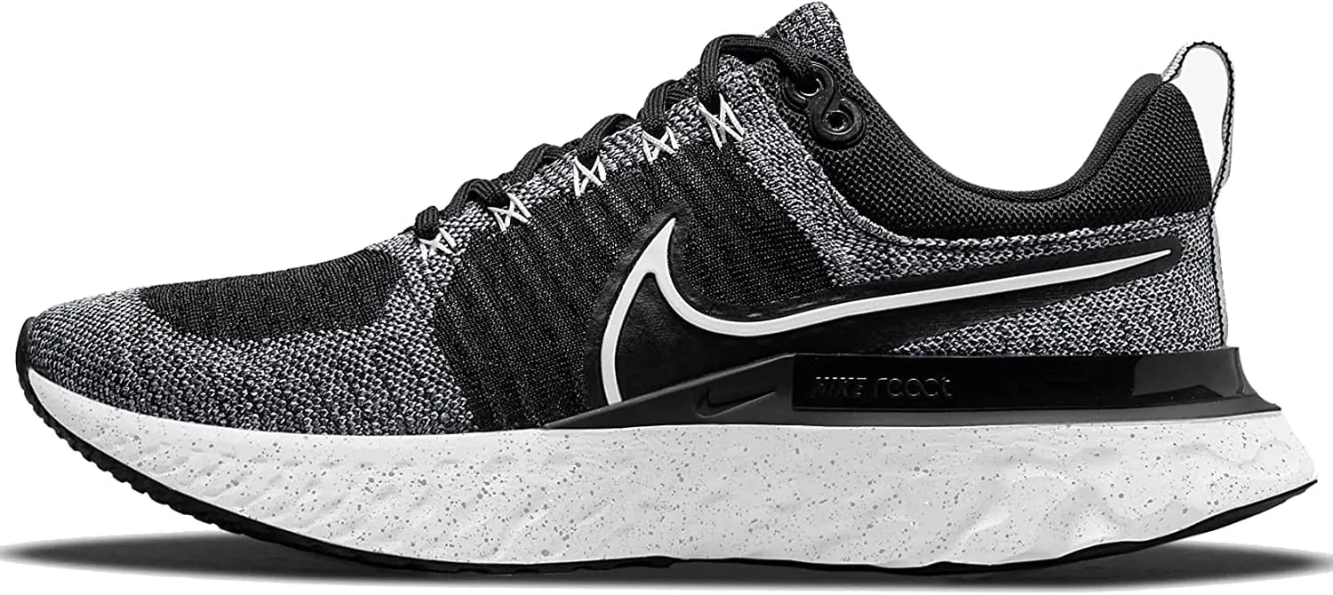 Nike Women's Stroke Running Shoe