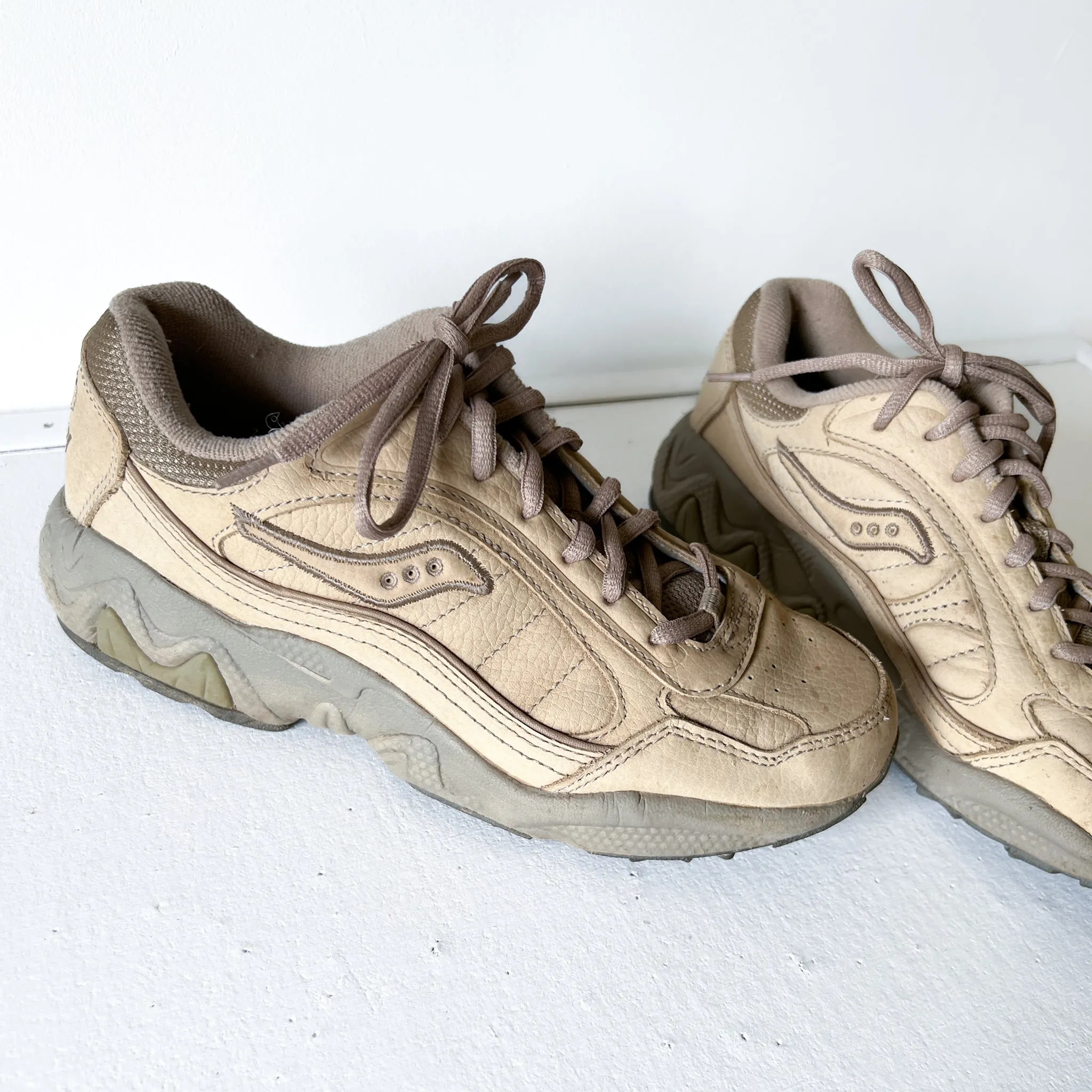Saucony "Grid" Chunky Leather Sneaker in Tan/Brown