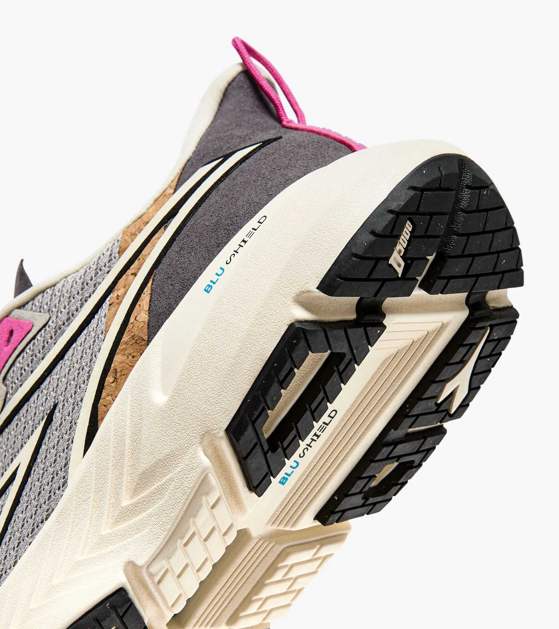 WOMEN'S MYTHOS BLUSHIELD VOLO 4 2030 - B - SILVER/WHISPER WHITE/BLACK